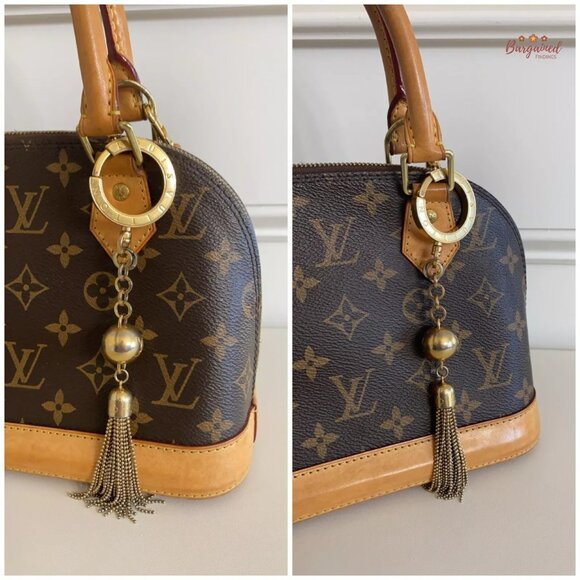 Authentic LOUIS VUITTON Goldtone Metal Swing Key Holder And Bag Charm - Picture 4 of 7